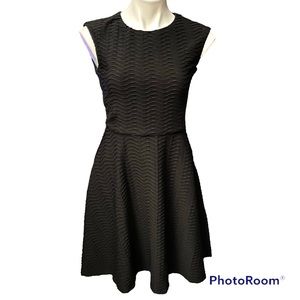 Chetta B Black Textured Sleeveless A Line Full Dress - Size 4